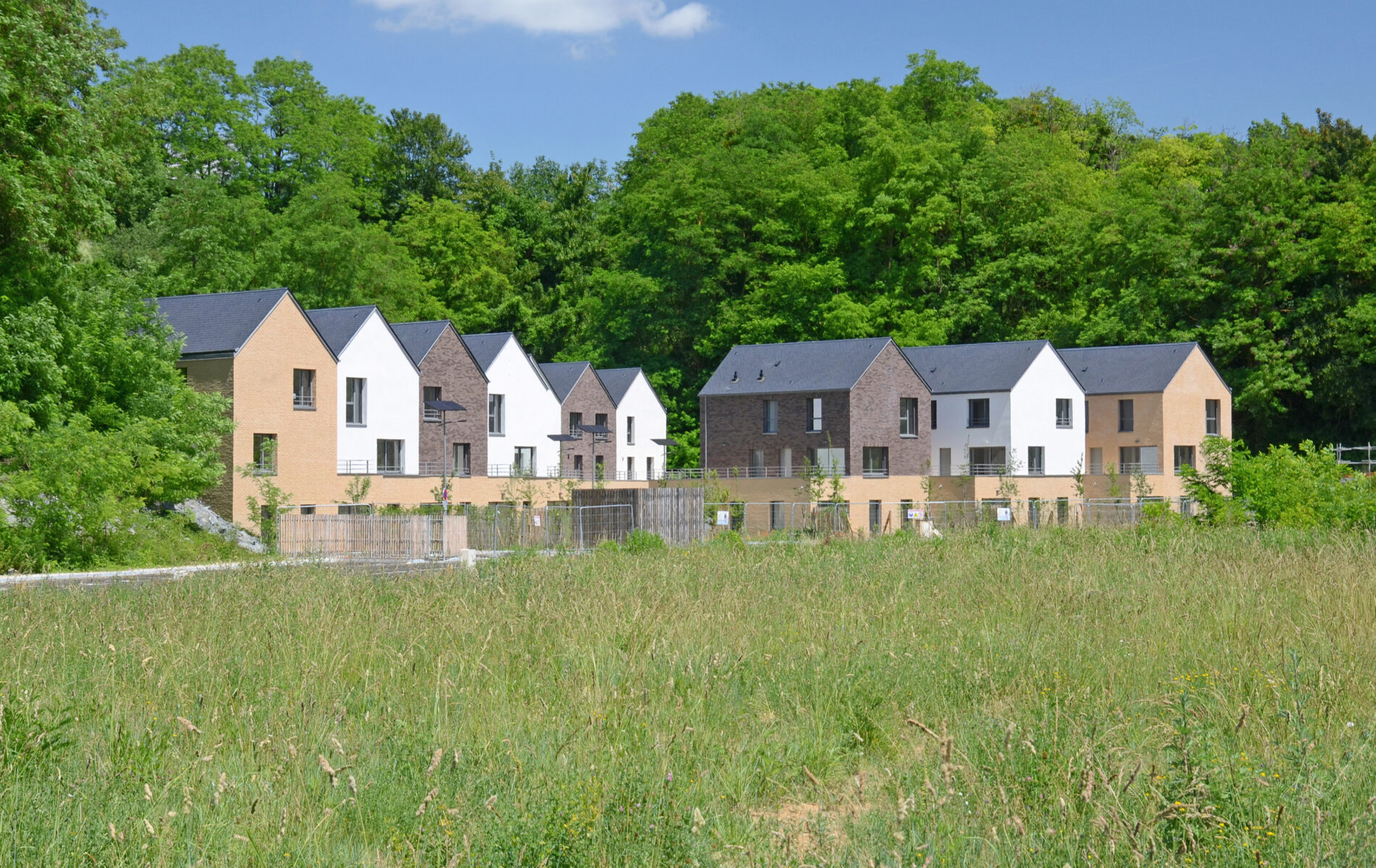 20 logements individuels superposés sociaux