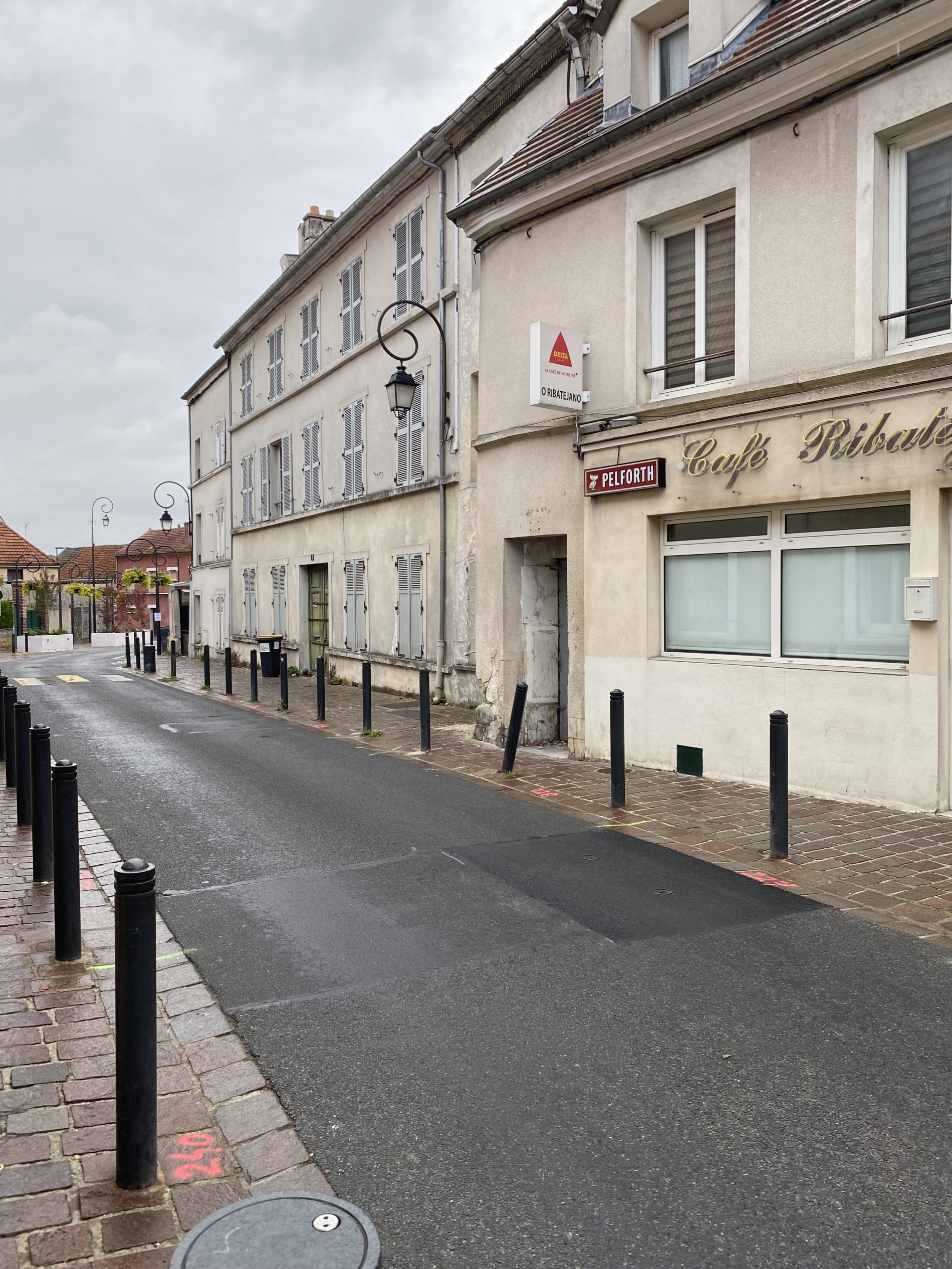 l'immeuble à réhabiliter coté rue