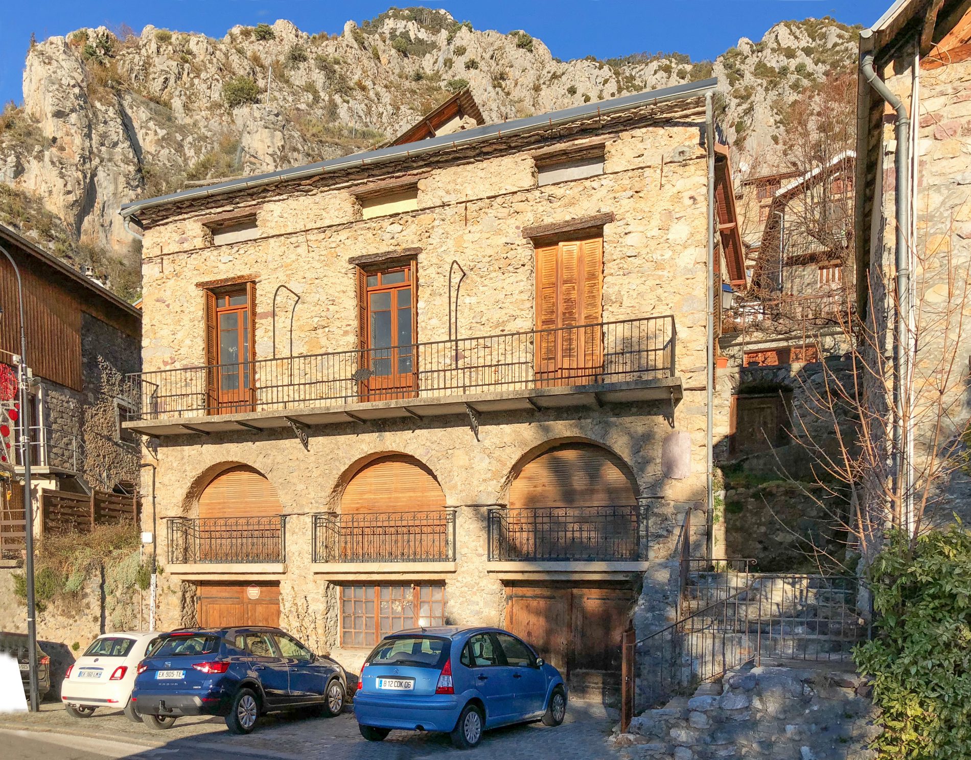 façade sud sur la rue - état existant